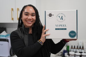 model holding box of Vi peel 10 unit kit 2